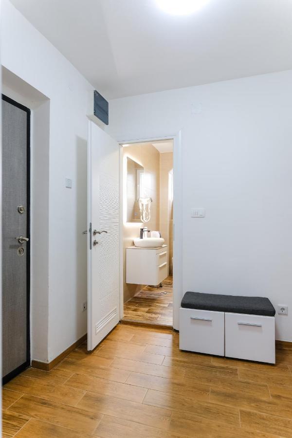 Mak Apartment - Free Parking - Balcony サラエヴォ エクステリア 写真