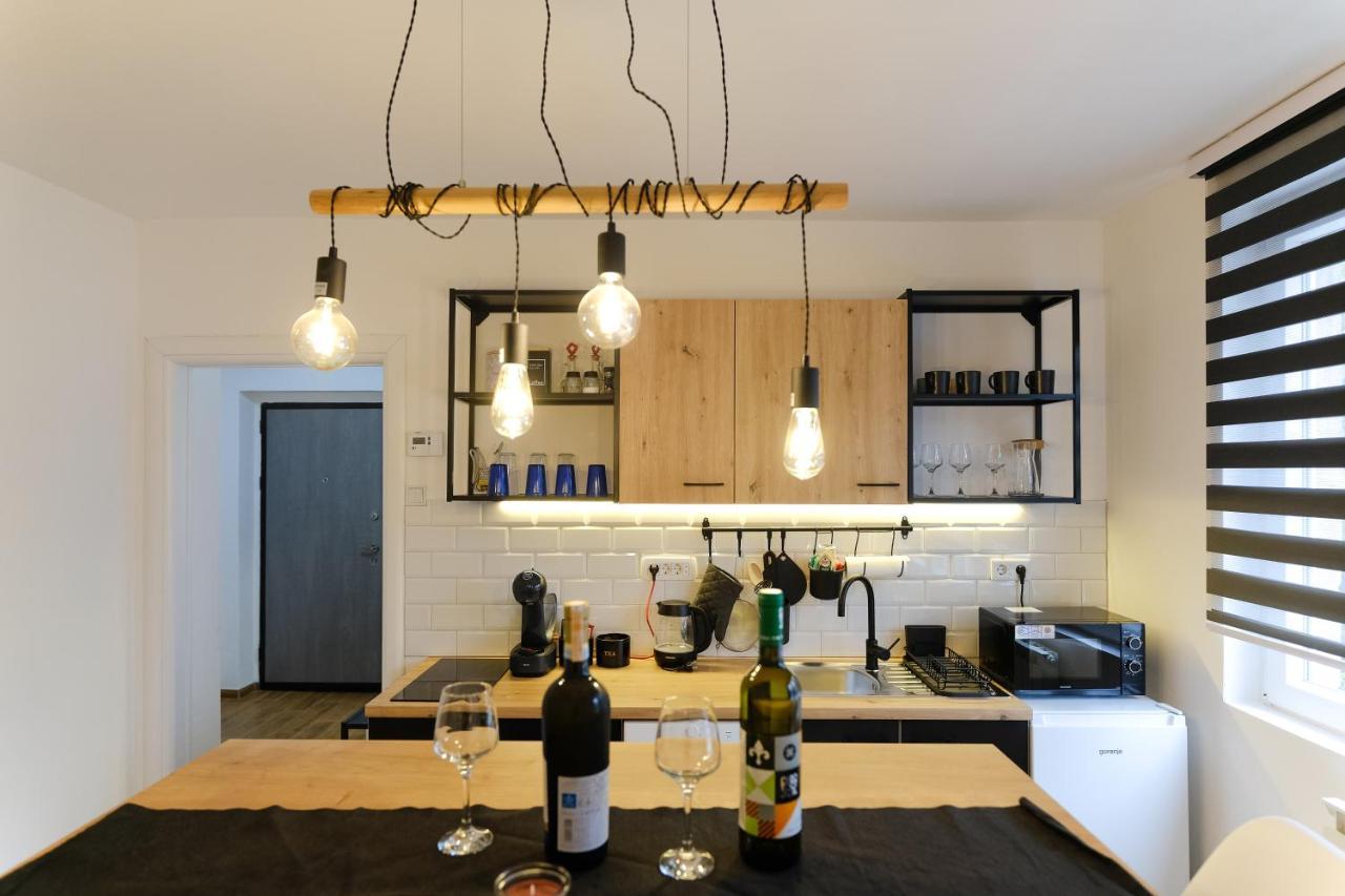 Mak Apartment - Free Parking - Balcony サラエヴォ エクステリア 写真