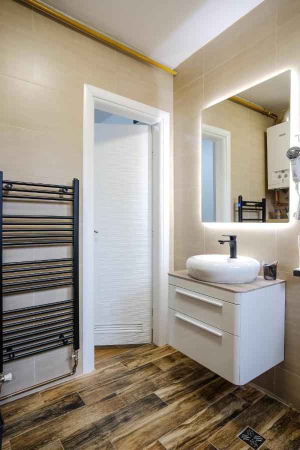 Mak Apartment - Free Parking - Balcony サラエヴォ エクステリア 写真