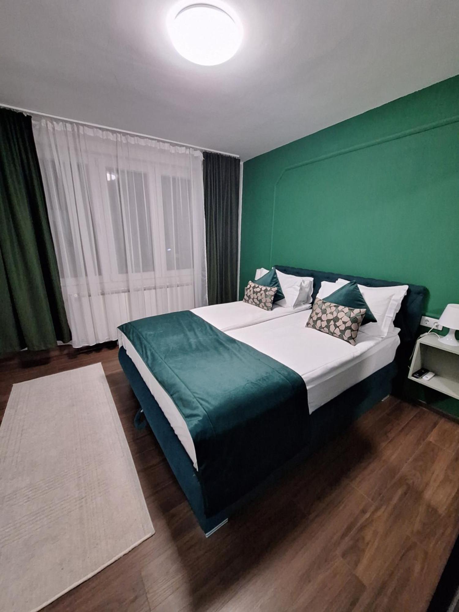 Mak Apartment - Free Parking - Balcony サラエヴォ エクステリア 写真